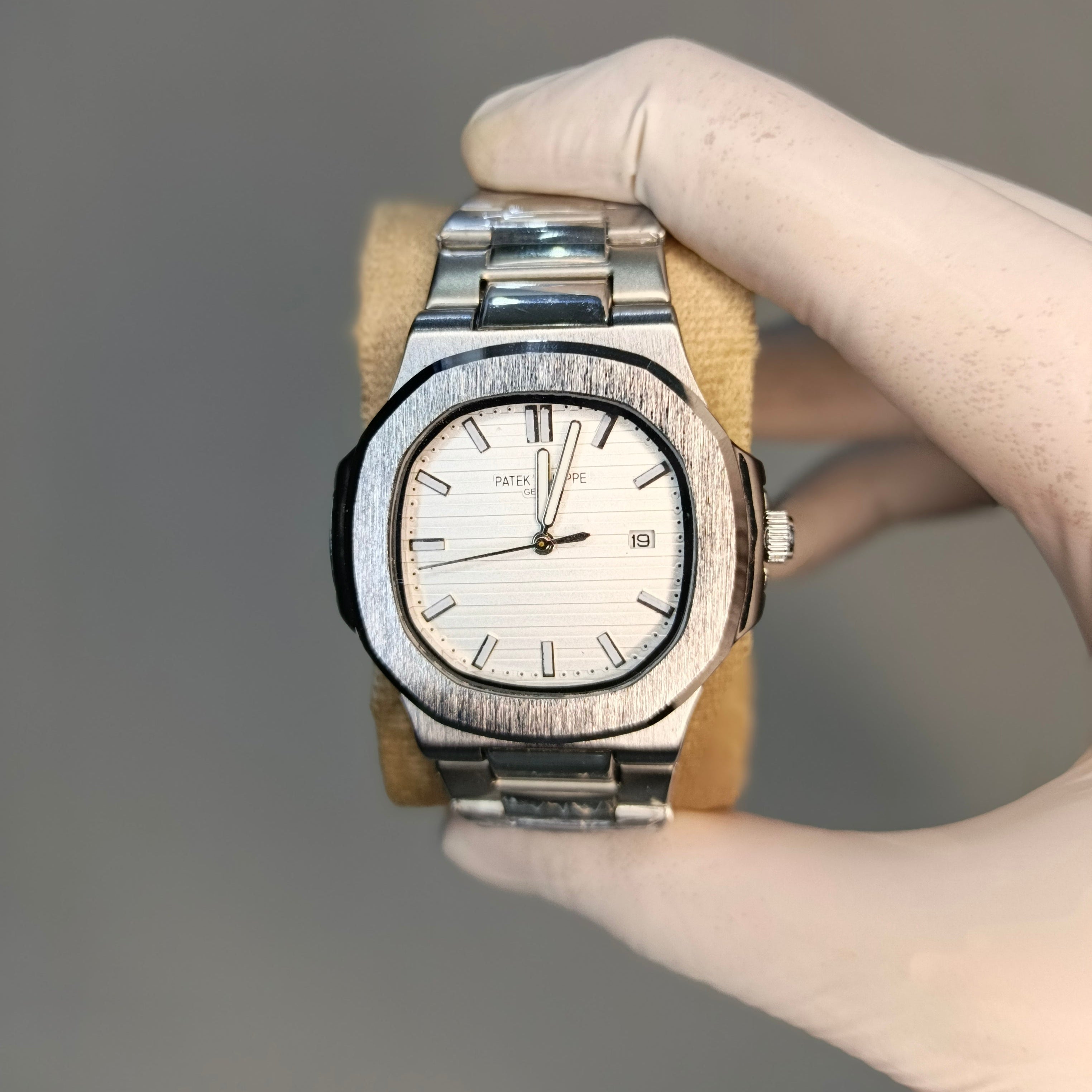 PP Nautilus White - AAA Quality.
