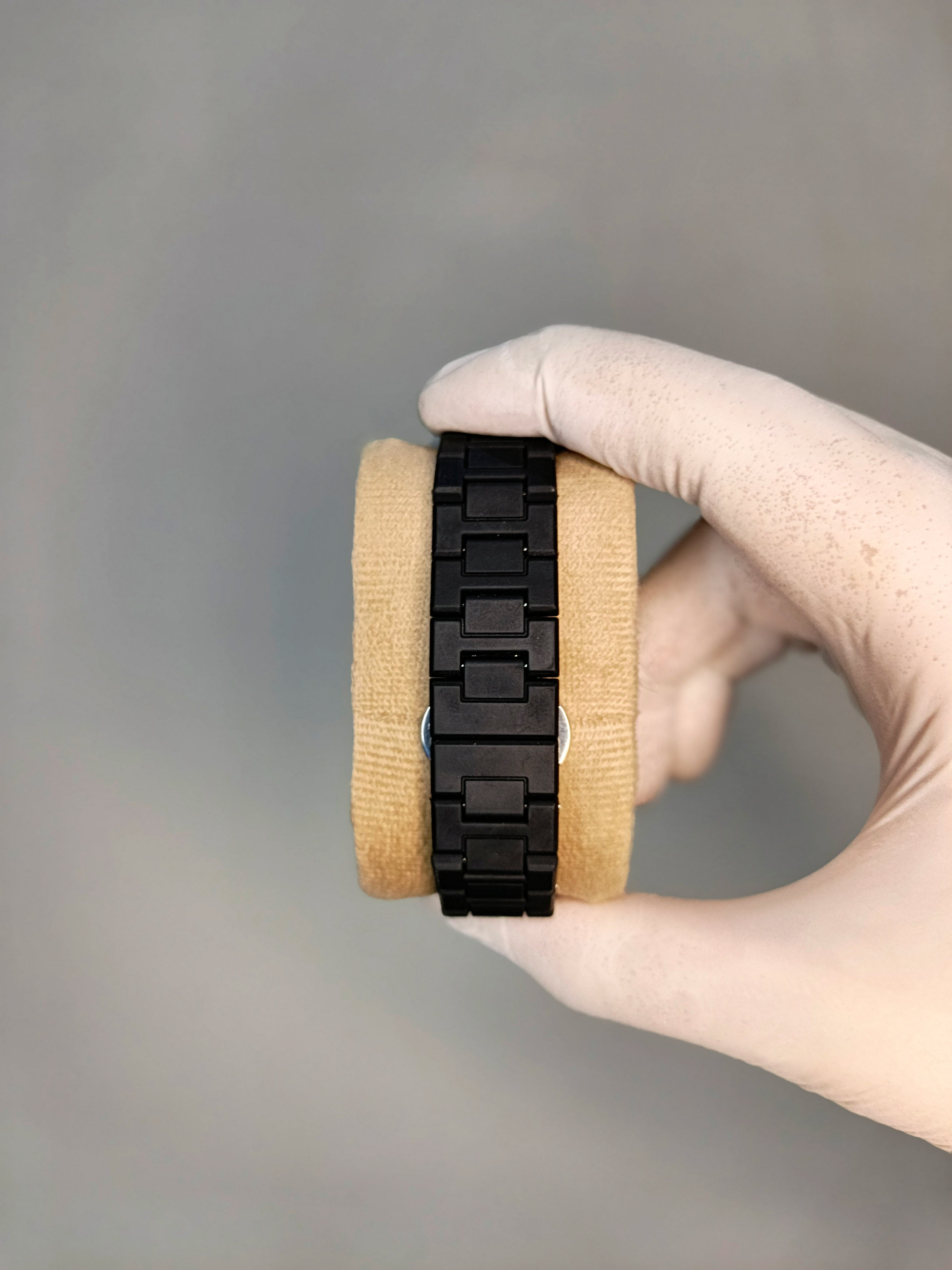 Black Aura Lightweight Fiber – AAA Quality