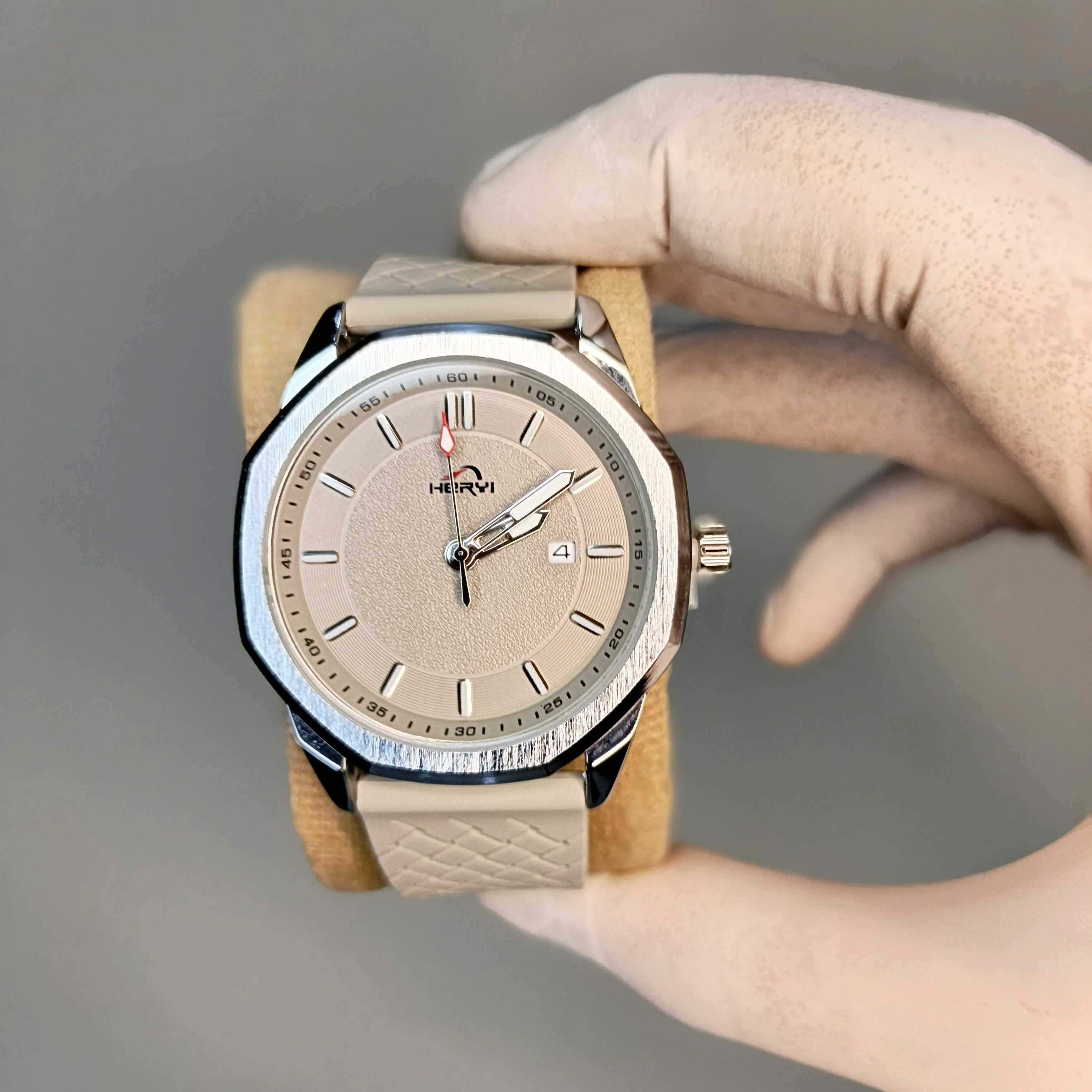 HERYI Silicone Strap Magnetic Lock Watch Gray – AAA Quality